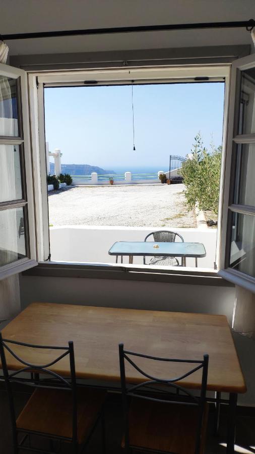 Apartment For 2-3 People Megalochori  Bagian luar foto